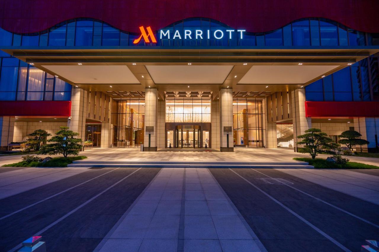 Wuhan Marriott Hotel Hankou Buitenkant foto